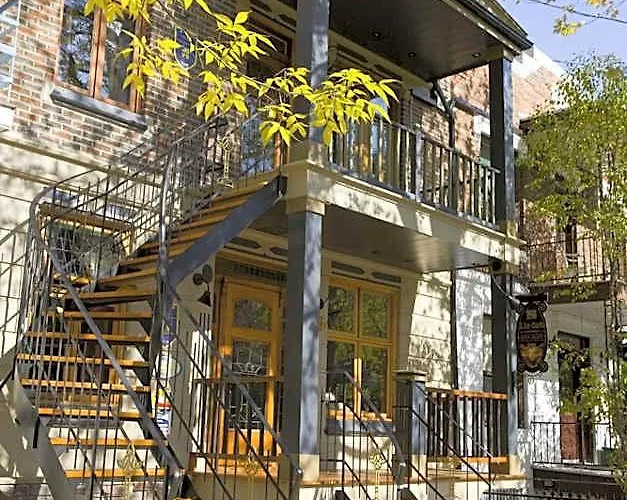 A La Carte Bed & Breakfast Montreal